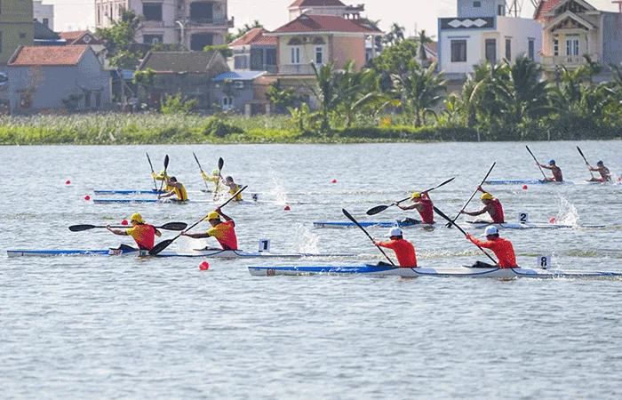 các độ fun88 Khai mạc Giải đua thuyền Rowing và Canoeing vô địch quốc gia năm 2024